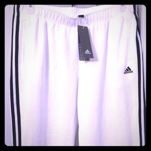 NWT 3 STRIPES ADIDAS SNAPPANT